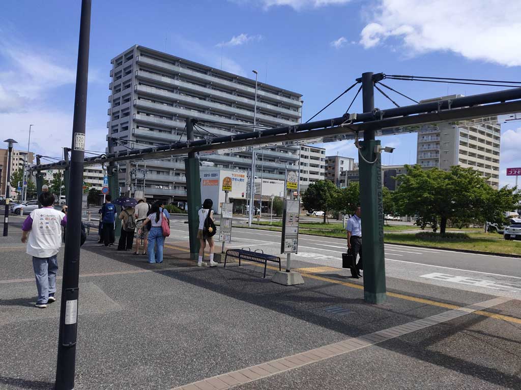 九大学研都市駅前バスのりば