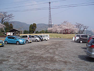 陽だまりの丘公園、駐車場