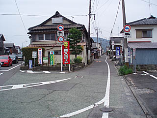 肥前山口駅前