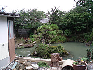 岩見屋池園