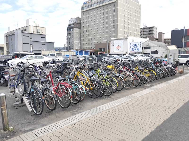 コイケスポーツ前駐輪場